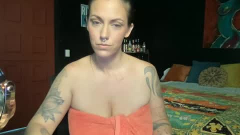 Snapshot of loxlust chatting on 06.16.26 Lox online show from 06.16.26