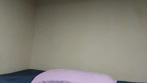 lu_lu21 online show from 02.05.25