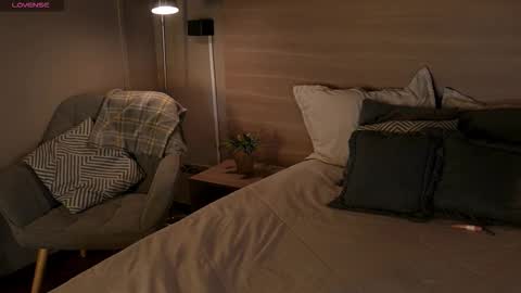  ---Goys incredible photographs online show from 02.28.26