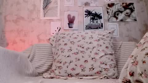 Snapshot of luafynova chatting on 03.21.26 Ida online show from 03.21.26