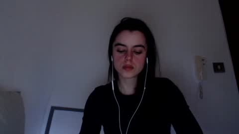 Snapshot of luana789 chatting on 12.23.24 luana online show from 12.23.24