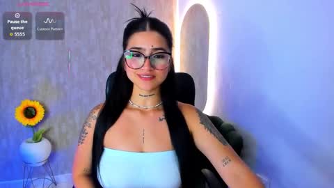 Luana online show from 11.18.25