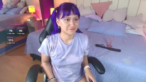 Snapshot of luaneter chatting on 10.21.25 Luan online show from 10.21.25