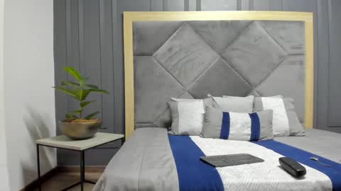 luca_morettii online show from 01.09.26