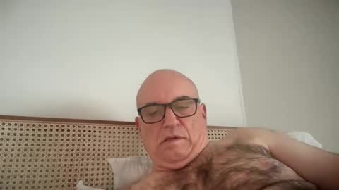 Snapshot of lucas10004 chatting on 11.04.25 lucas10004 online show from 11.04.25