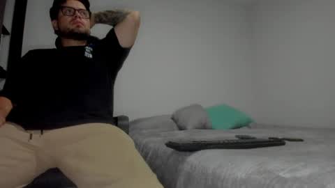 lucas_estrada1 online show from 04.01.26