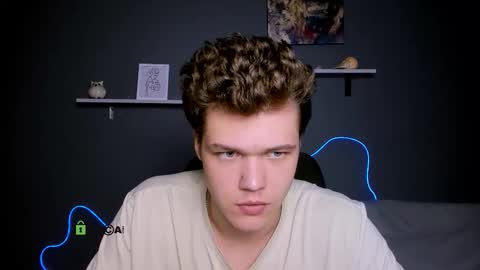 Snapshot of lucas_long_ chatting on 09.25.25 lucas_long_ online show from 09.25.25