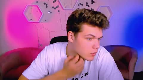 lucas_long_ online show from 11.11.25