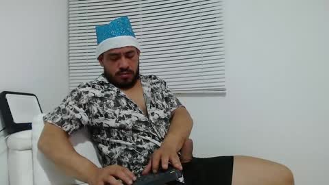 Lucas Montesori online show from 01.01.25