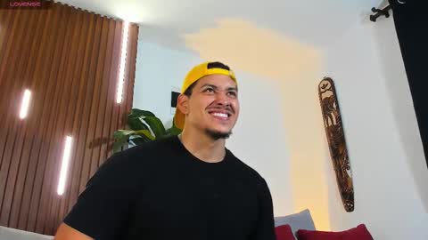 LUCA SANTOS online show from 03.24.26