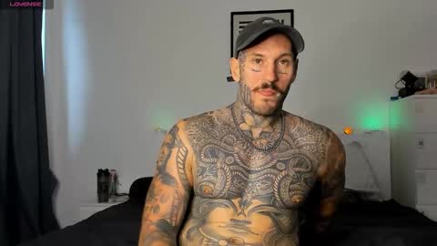 lucasexclusive online show from 10.31.25