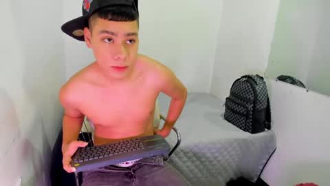 LUCAS TORREZ online show from 06.04.26