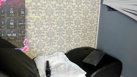 MIA HOT online show from 02.06.25