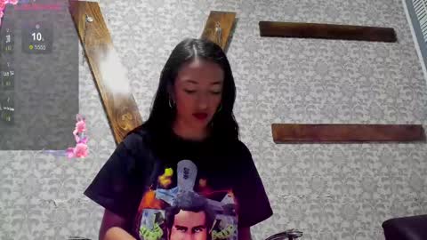 MIA HOT online show from 02.12.25