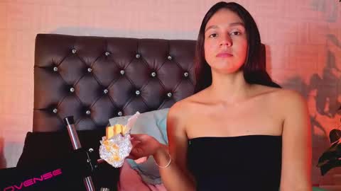 Snapshot of luci_ramirez chatting on 10.22.25 Luciana Ramirez Sofia Collins online show from 10.22.25