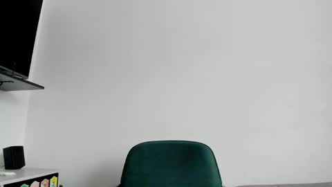 Lucia online show from 04.13.26