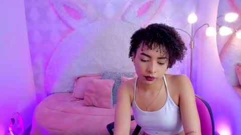 Lucla online show from 10.15.25