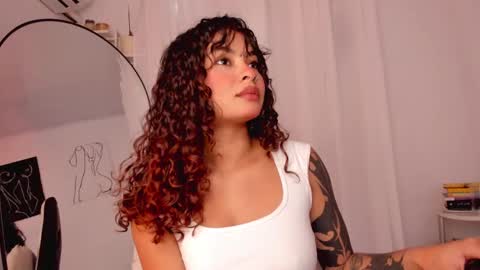 Lucia online show from 01.19.25
