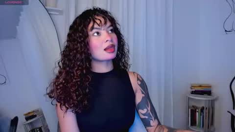 Lucia online show from 02.10.25