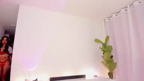 Lucia online show from 10.14.25