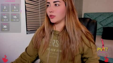 lucia star  online show from 12.23.25