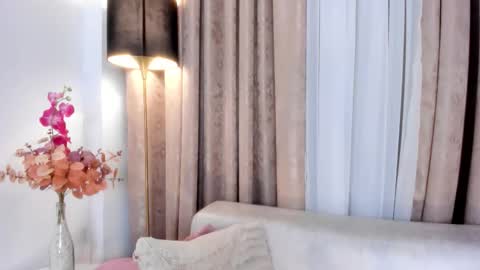 LuciaFerrero online show from 10.15.25