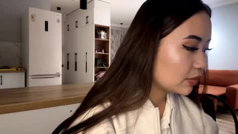 Kira online show from 11.02.25