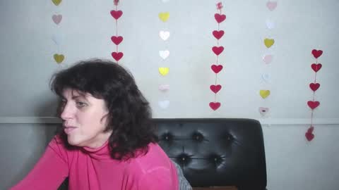 LuciaMi online show from 12.11.24