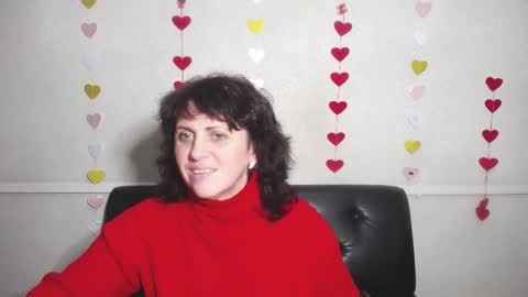 LuciaMi online show from 12.12.24