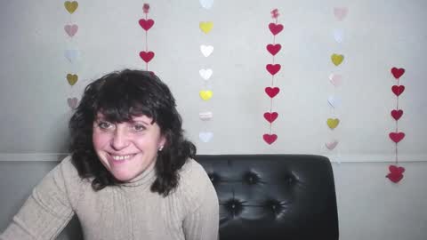 LuciaMi online show from 12.13.24