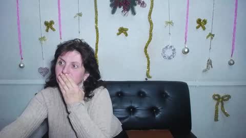 LuciaMi online show from 12.19.24