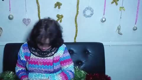 LuciaMi online show from 12.29.24
