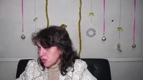 LuciaMi online show from 01.14.25