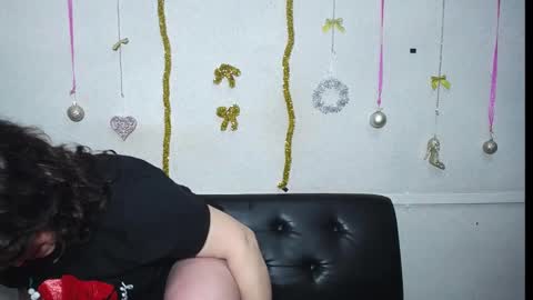 LuciaMi online show from 01.14.25