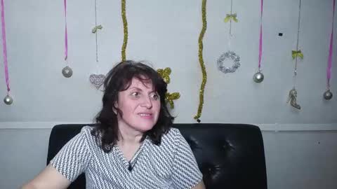 LuciaMi online show from 01.16.25