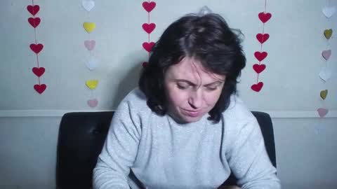 LuciaMi online show from 01.21.25