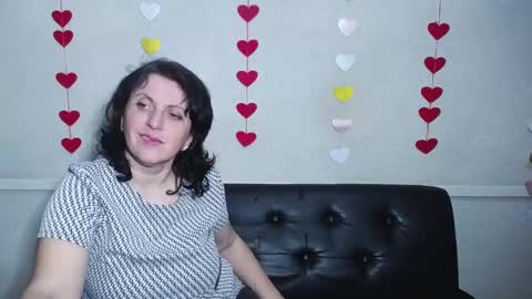 LuciaMi online show from 01.24.25