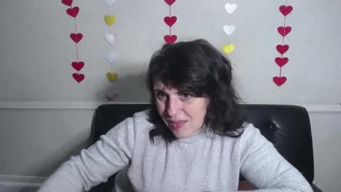 LuciaMi online show from 02.09.25