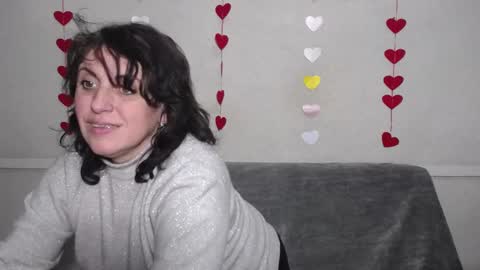 LuciaMi online show from 02.16.25
