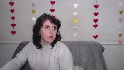 LuciaMi online show from 02.19.25