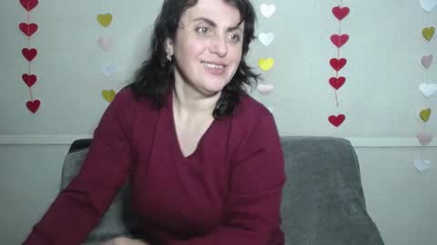 LuciaMi online show from 02.25.25