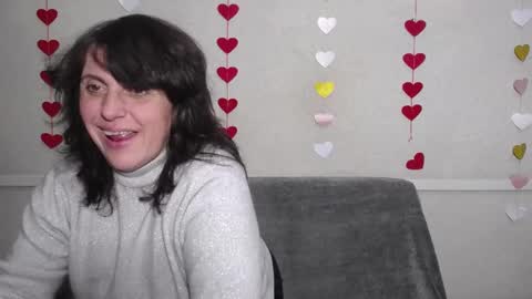 LuciaMi online show from 02.26.25