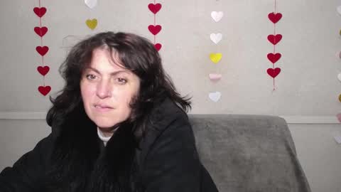 LuciaMi online show from 02.28.25