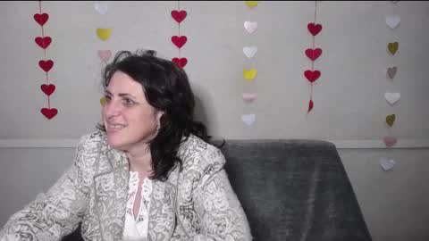 LuciaMi online show from 03.04.25