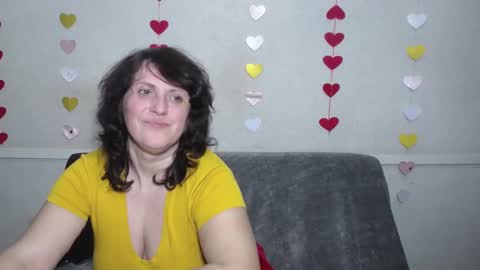 LuciaMi online show from 03.11.25