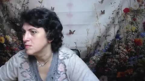 LuciaMi online show from 09.12.25