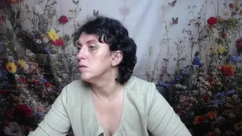 LuciaMi online show from 10.07.25