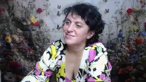 LuciaMi online show from 10.08.25