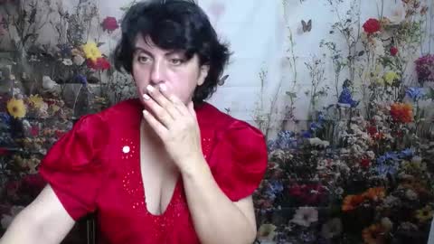 LuciaMi online show from 10.13.25