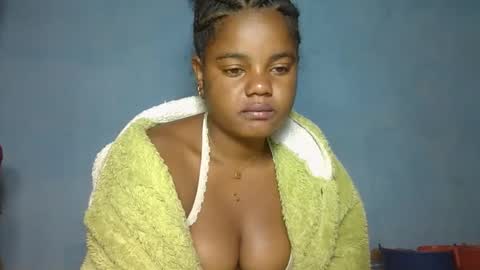 luciana012 online show from 09.21.25